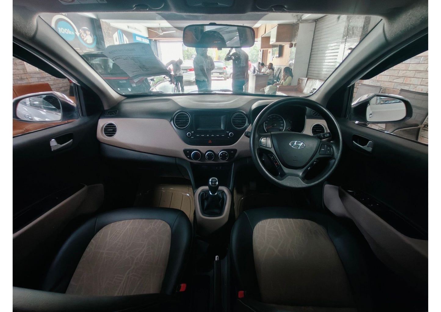 39,000 KMS HYUNDAI GRAND I10 SPORTZ PETROL (2018)