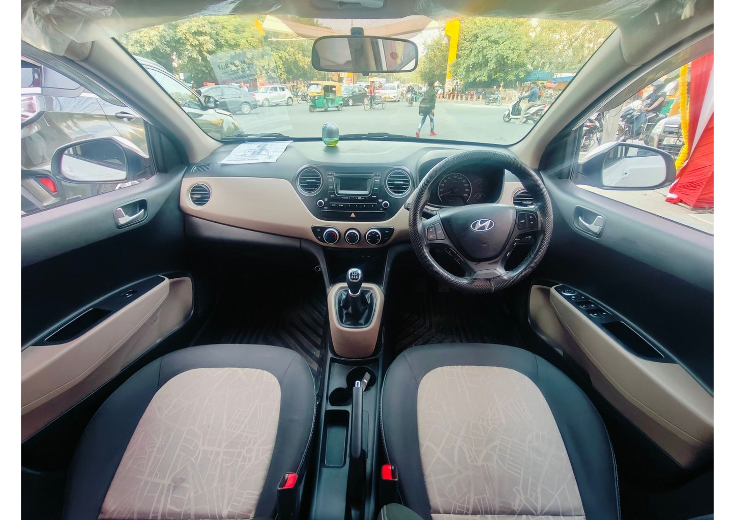 48,000 KMS HYUNDAI GRAND I10 SPORTZ PETROL (2015)