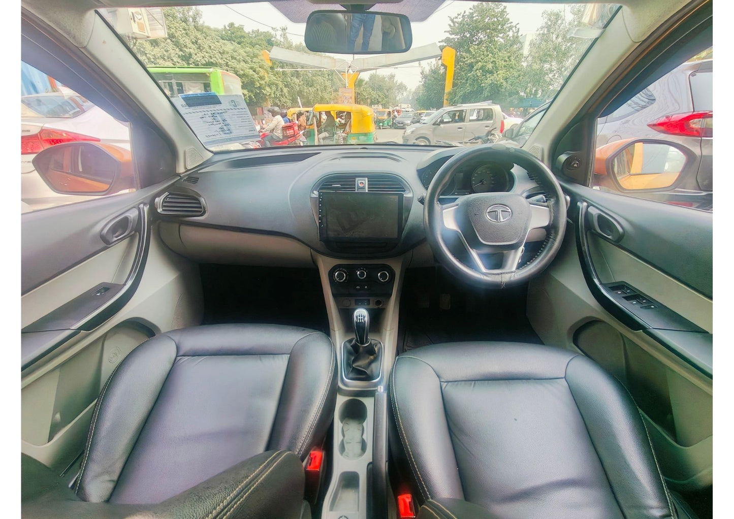 TATA TIAGO XT 1.2 PETROL (2017)