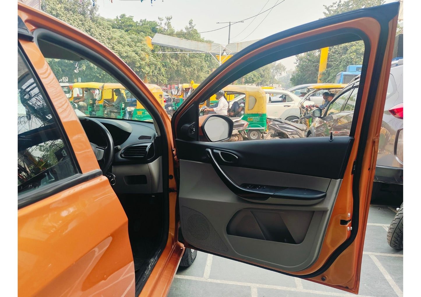 TATA TIAGO XT 1.2 PETROL (2017)