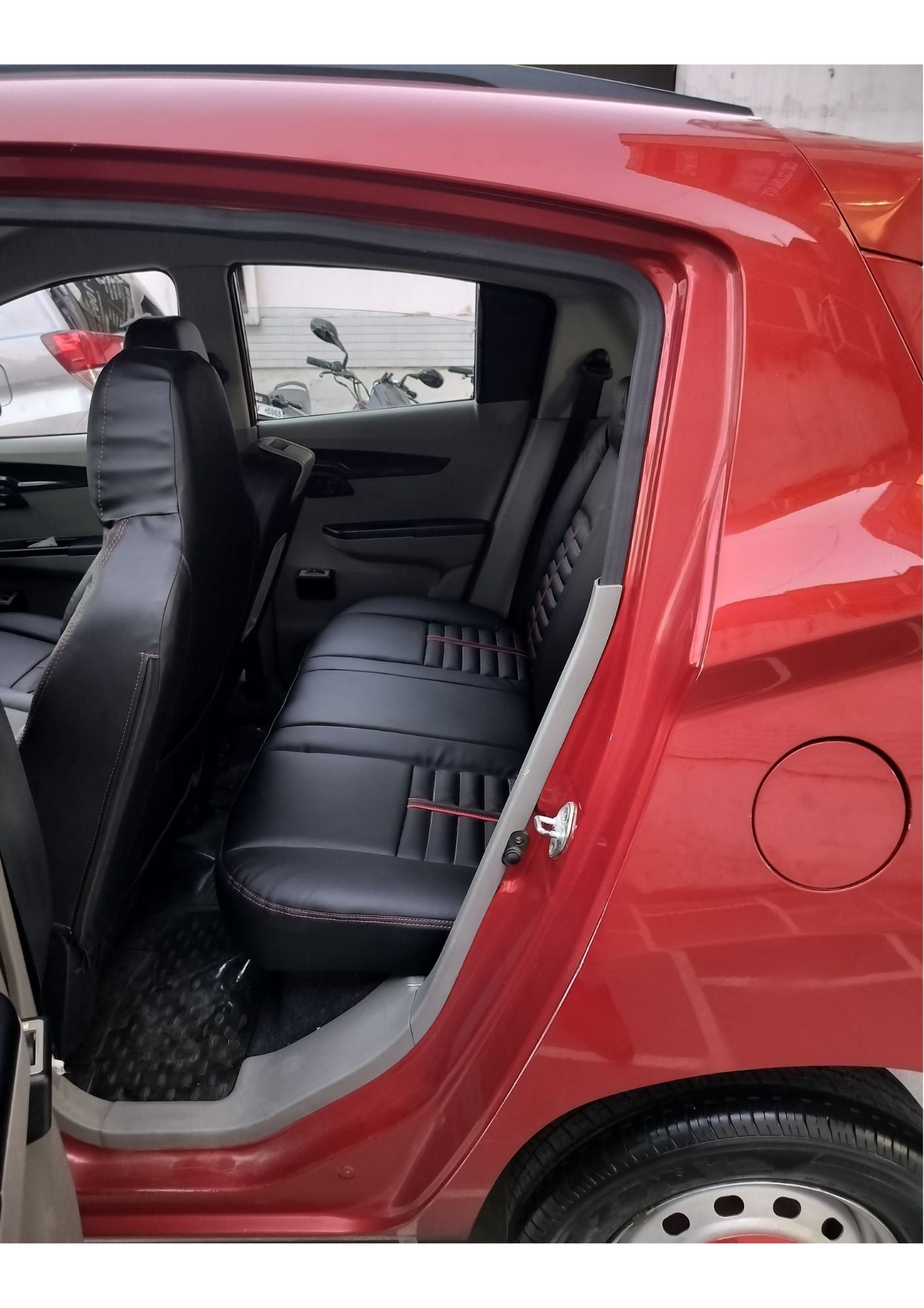 MAHINDRA KUV 100 K2+ PETROL (2016)