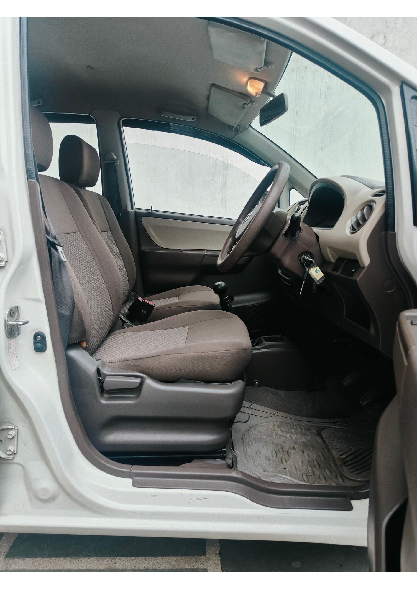 38,000KMS MARUTI ZEN ESTILO LXI PETROL (2013)