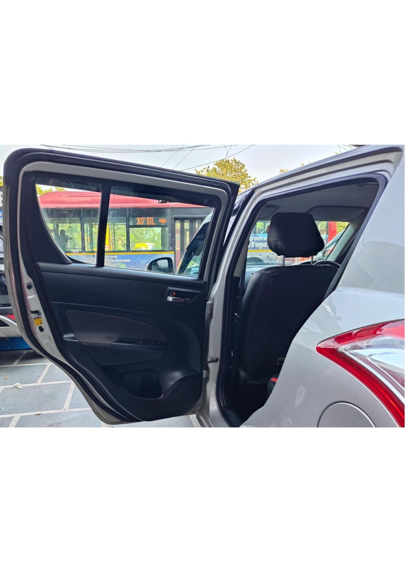 36,000 KMS MARUTI SWIFT VXI PETROL (2013)