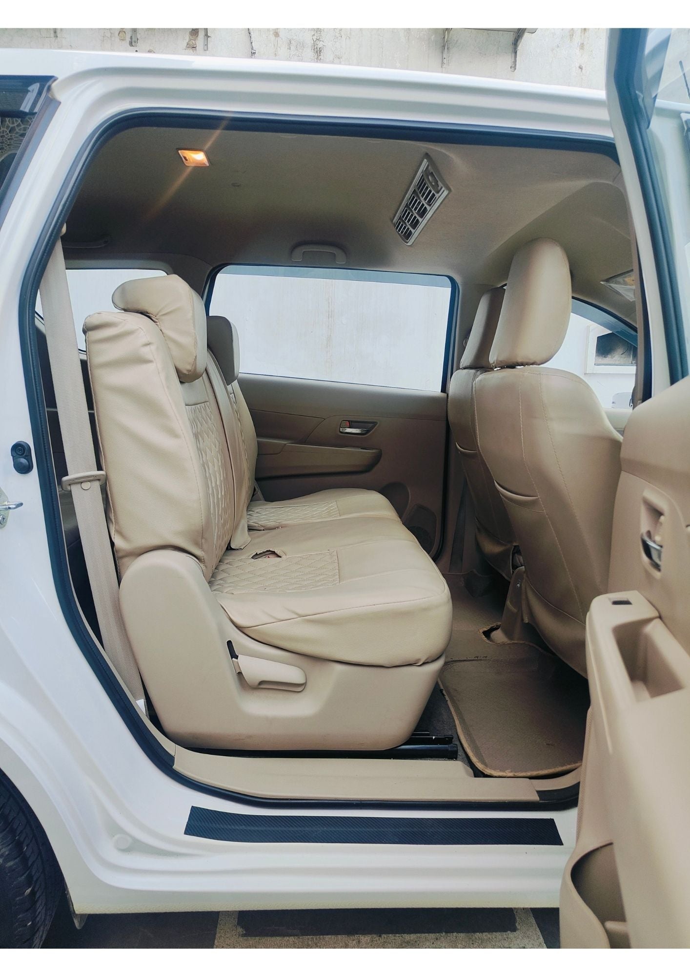 19,000 KMS MARUTI ERTIGA VXI (O) HYBRID PETROL (2024)