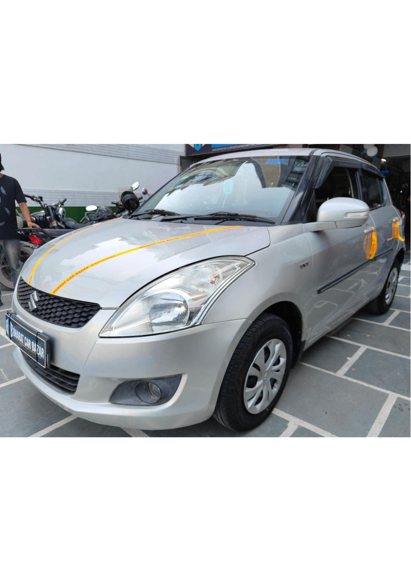 36,000 KMS MARUTI SWIFT VXI PETROL (2013)