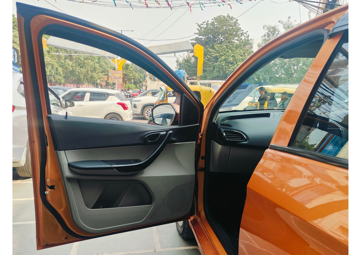 TATA TIAGO XT 1.2 PETROL (2017)
