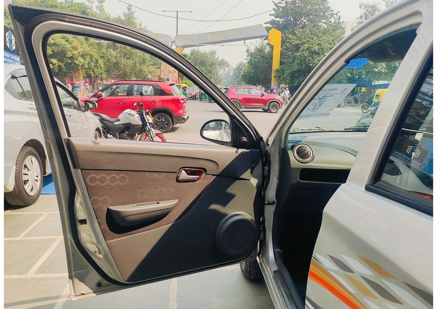 12,000 KMS MARUTI ALTO 800 LXI PETROL (2013)