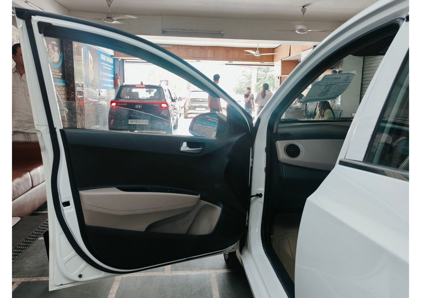 39,000 KMS HYUNDAI GRAND I10 SPORTZ PETROL (2018)