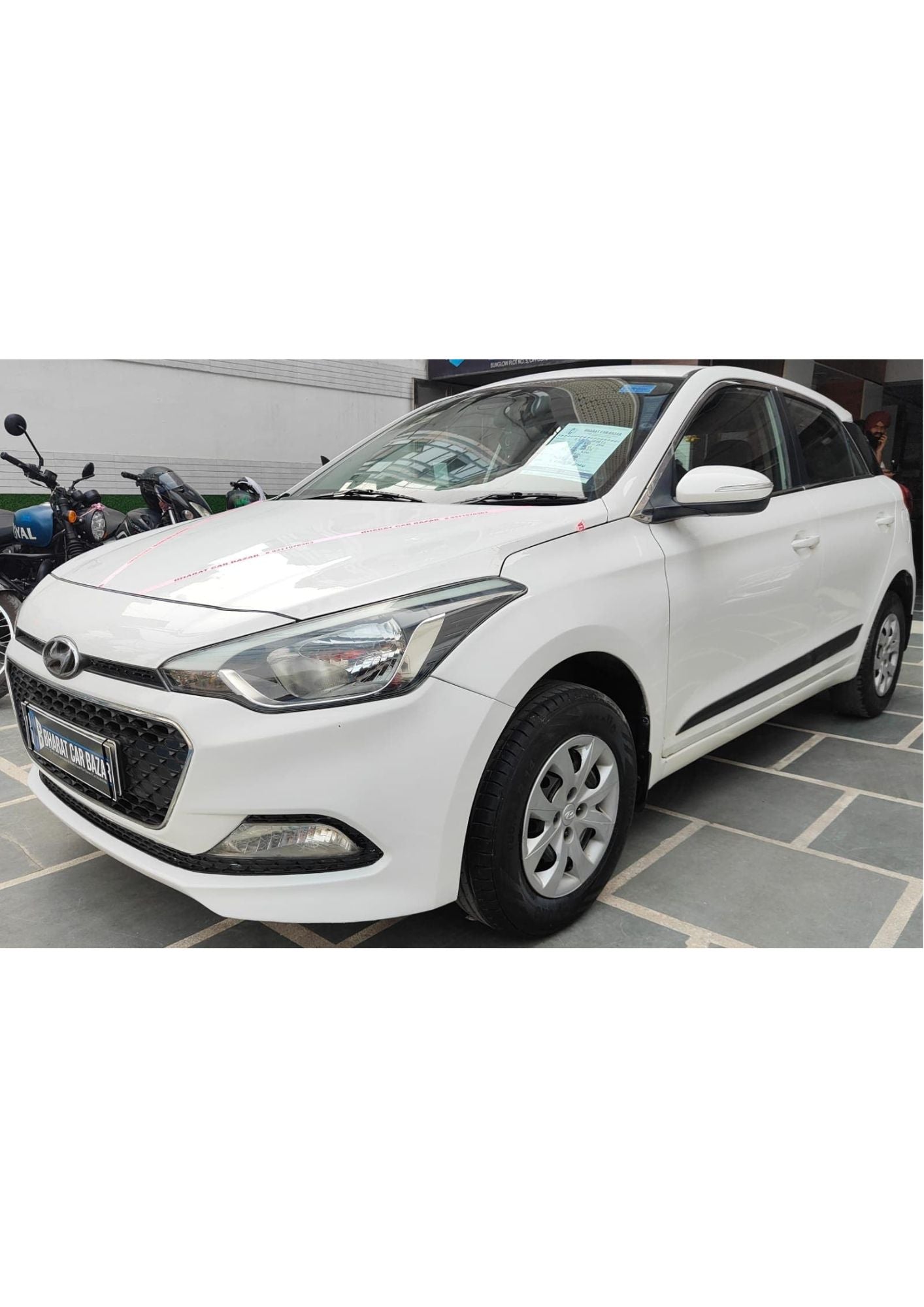 HYUNDAI I20 SPORTZ PETROL (2017)