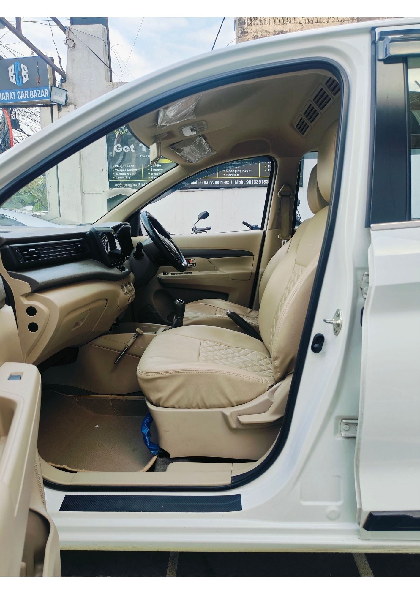 19,000 KMS MARUTI ERTIGA VXI (O) HYBRID PETROL (2024)