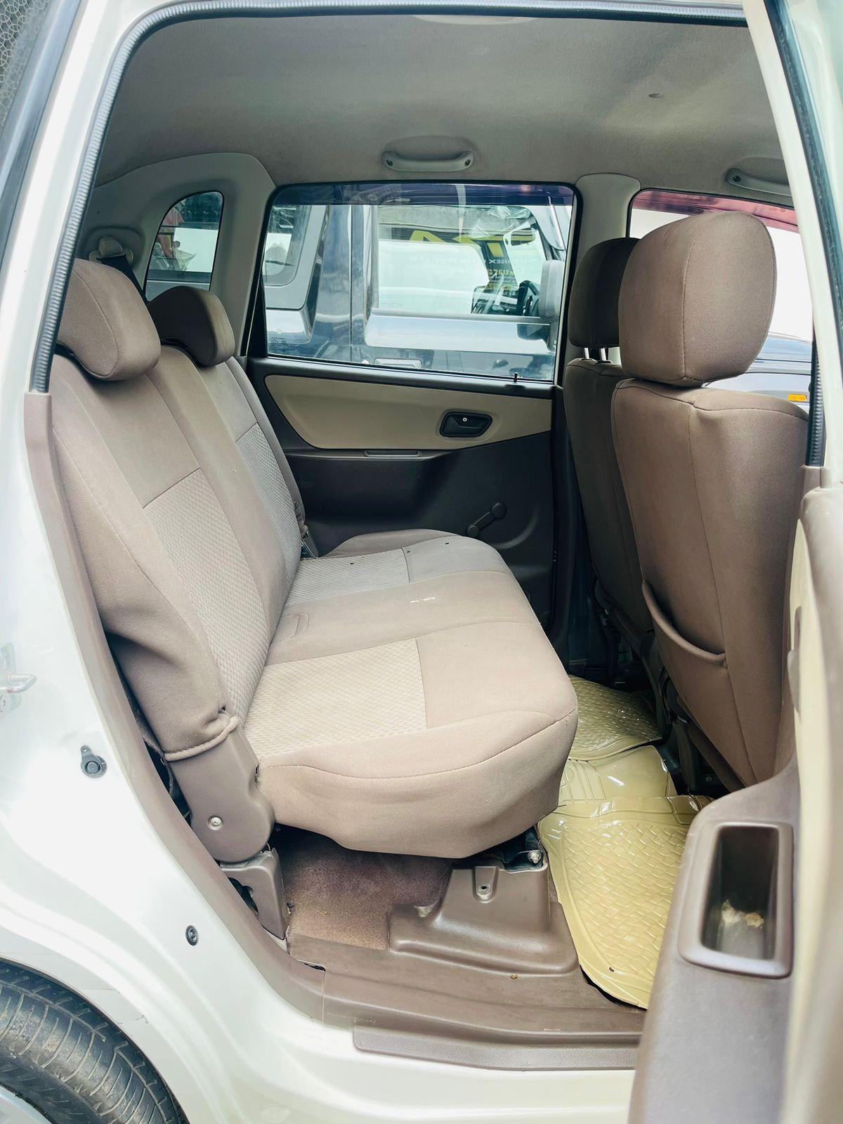 17,000KMS MARUTI ZEN ESTILO LXI PETROL (2011) - Bharat Car Bazar