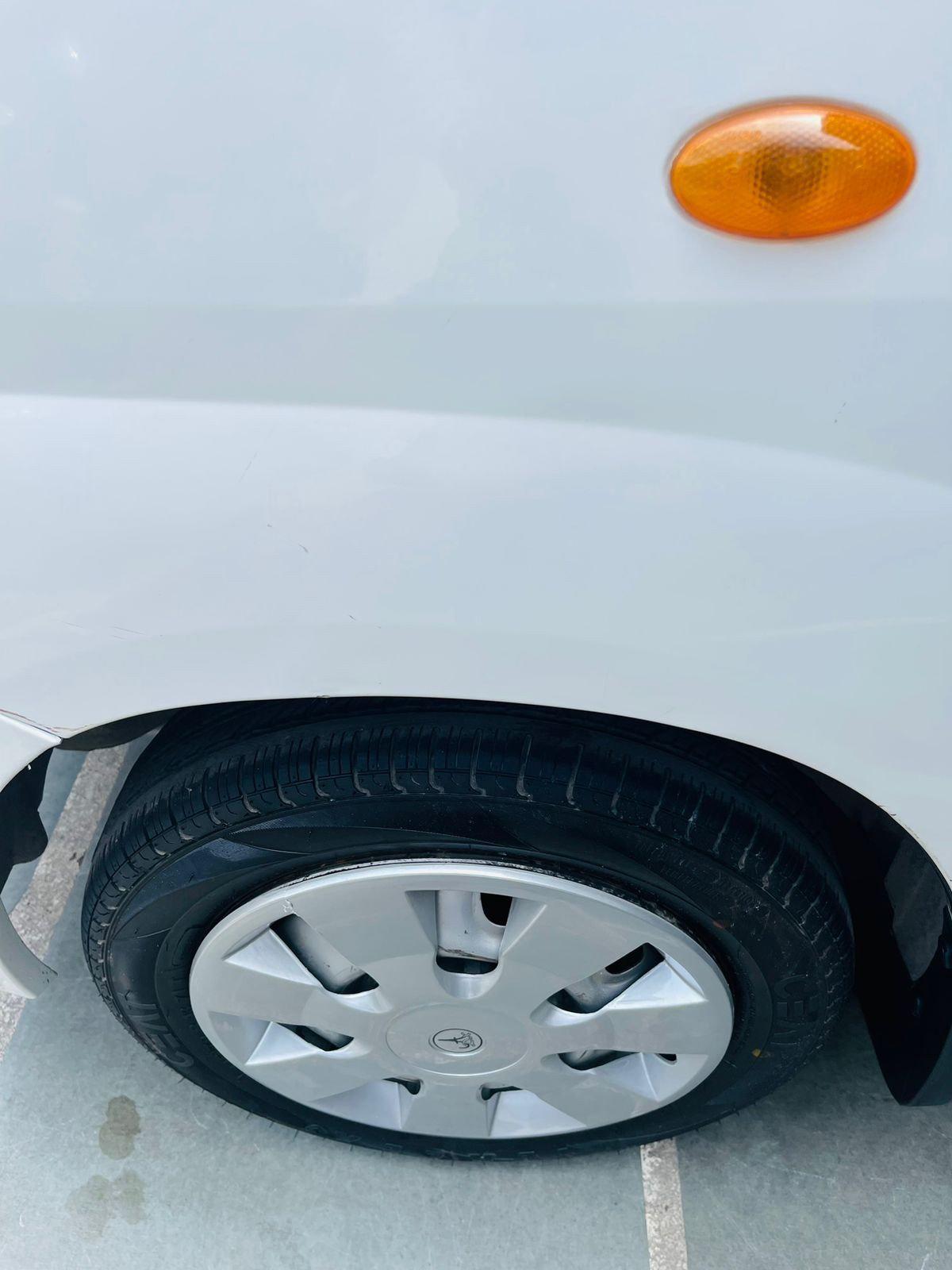 17,000KMS MARUTI ZEN ESTILO LXI PETROL (2011) - Bharat Car Bazar