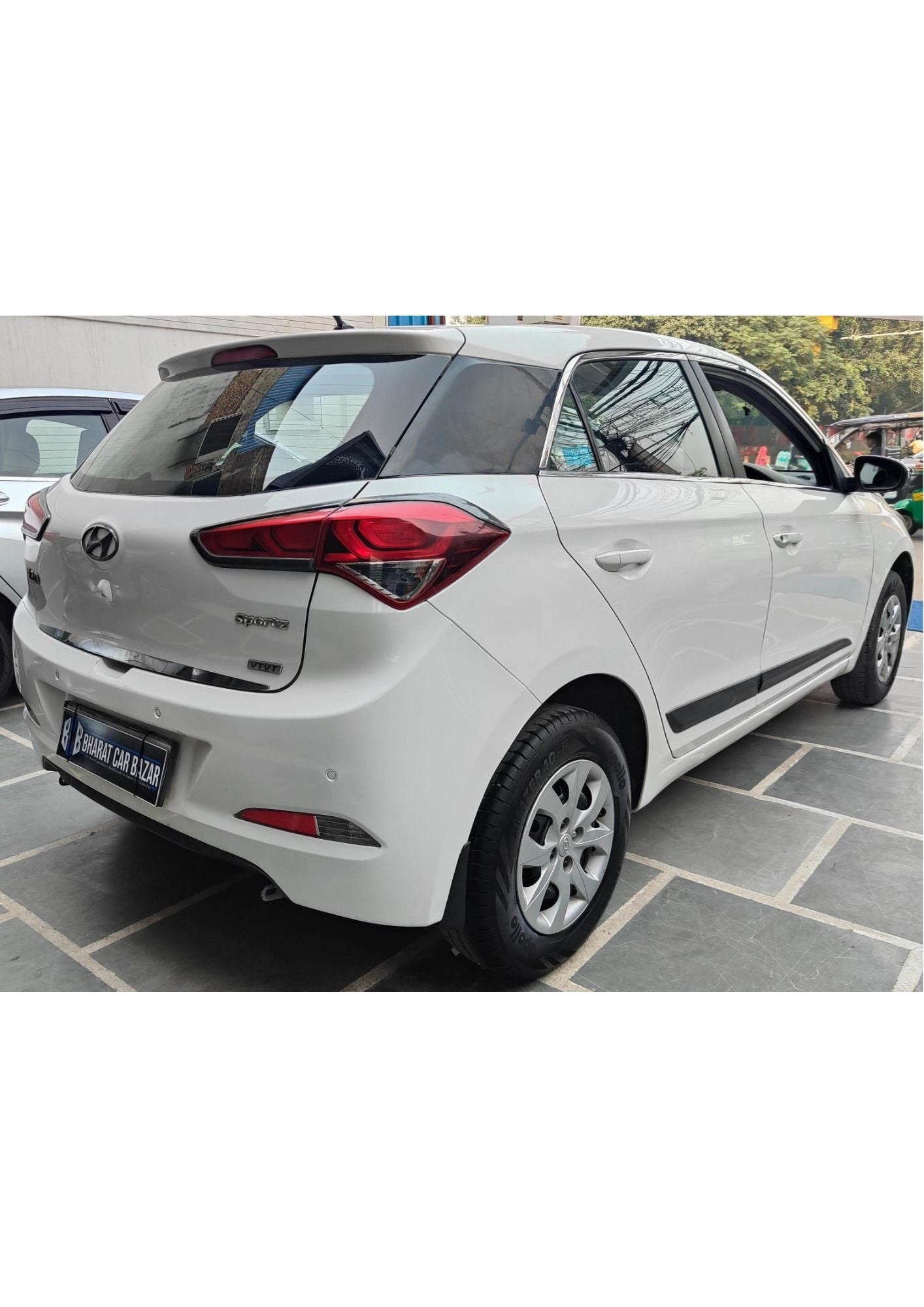 HYUNDAI I20 SPORTZ PETROL (2017)