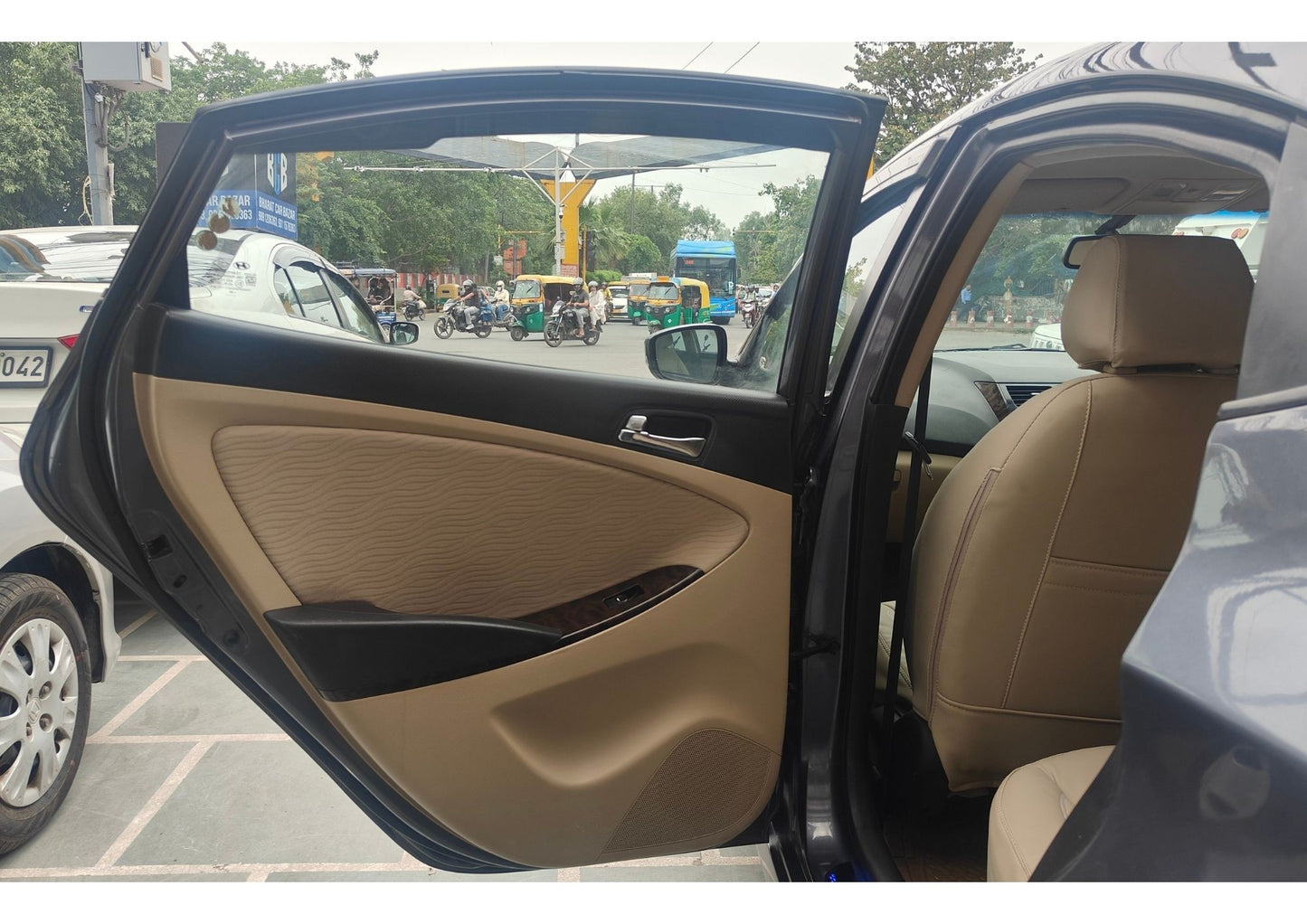 HYUNDAI VERNA CX 1.4 CNG (2014)