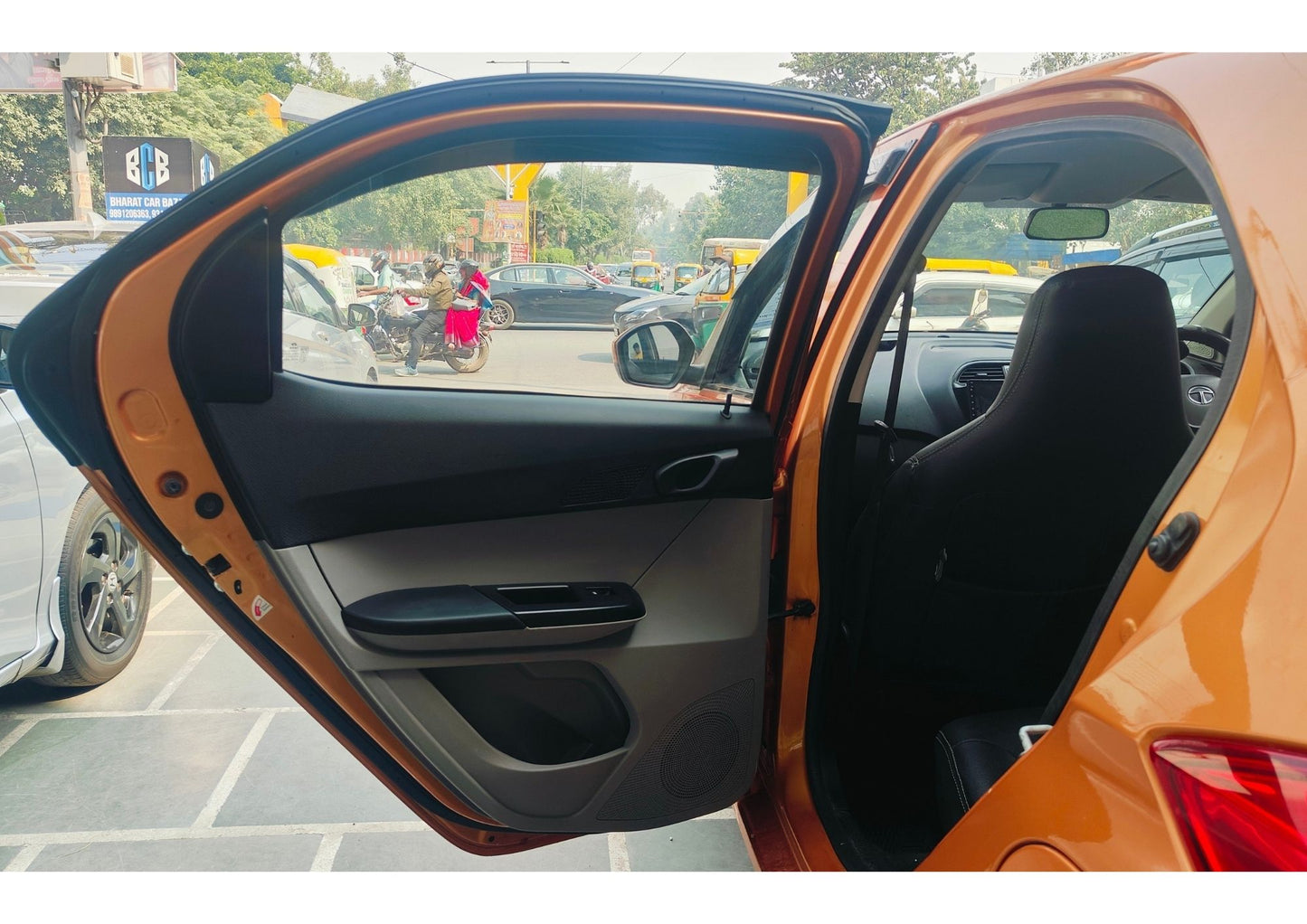 TATA TIAGO XT 1.2 PETROL (2017)