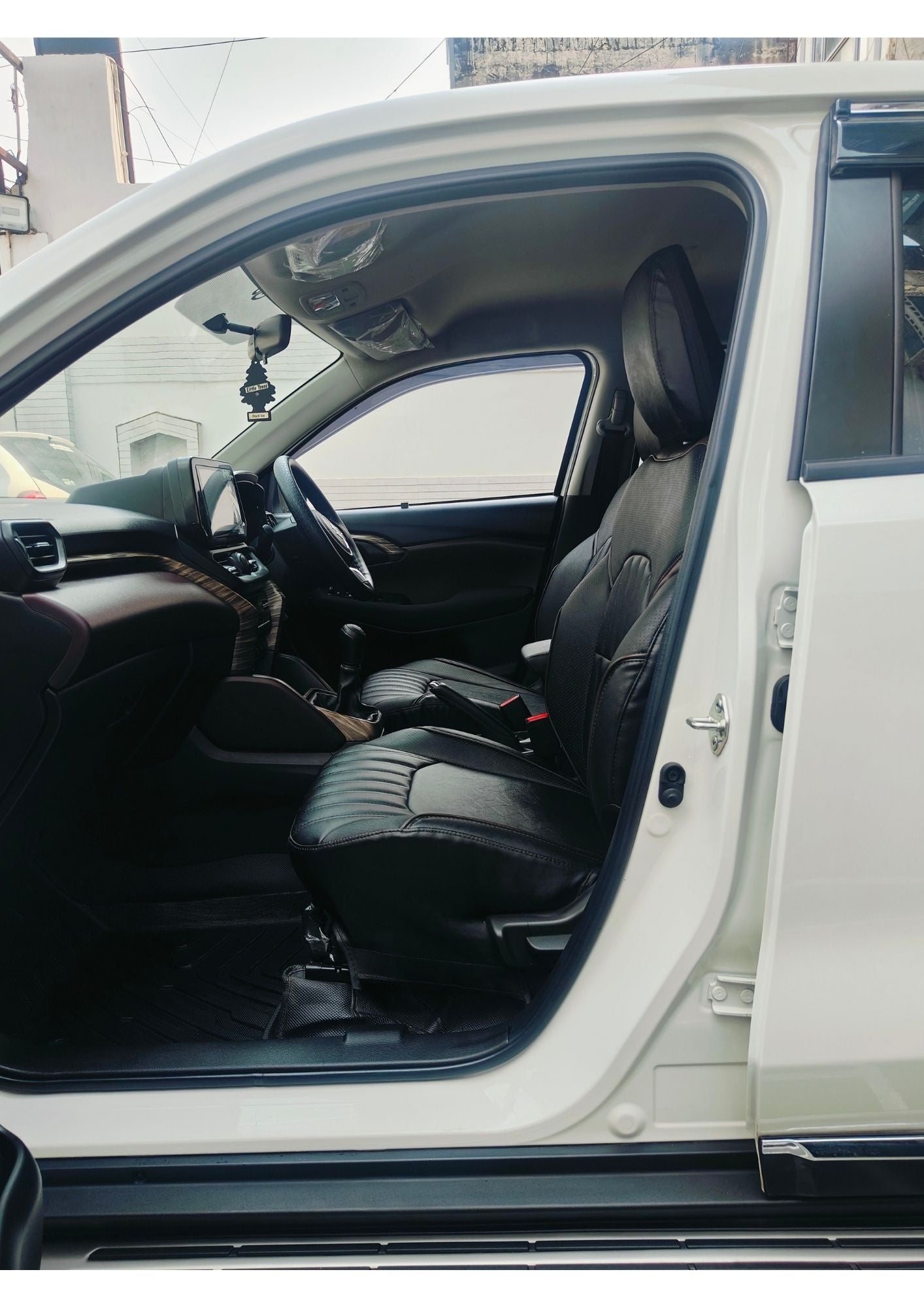 7,000 KMS MARUTI GRAND VITARA SIGMA HYBRID PETROL (2023)