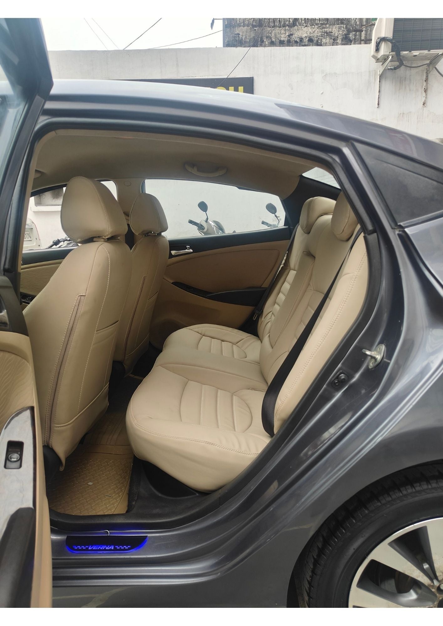 HYUNDAI VERNA CX 1.4 CNG (2014)