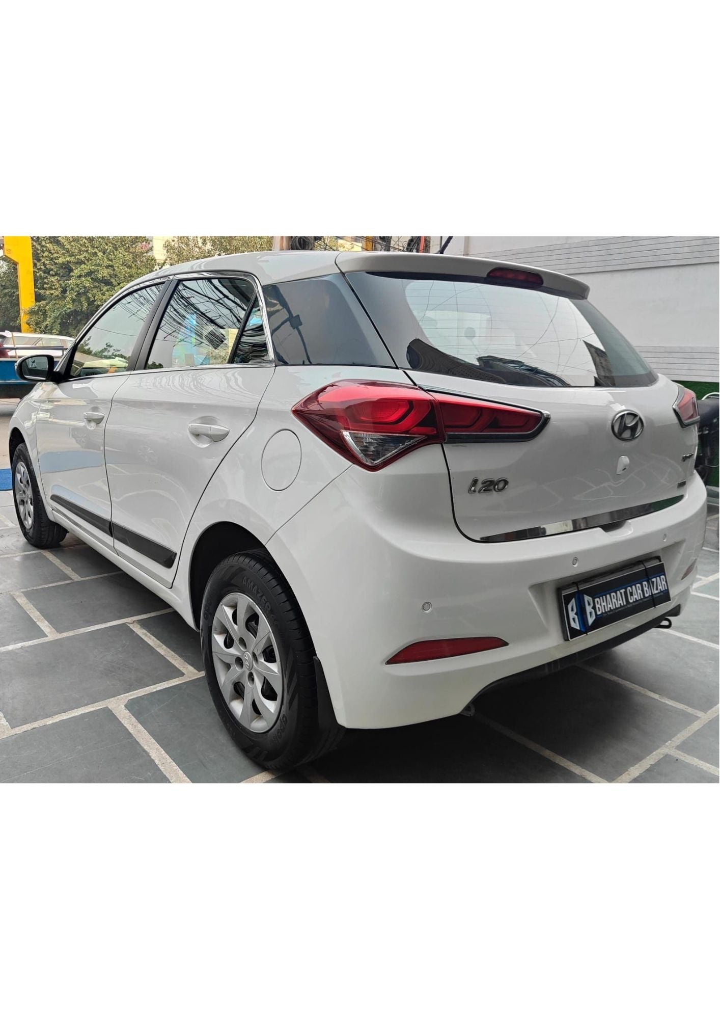 HYUNDAI I20 SPORTZ PETROL (2017)
