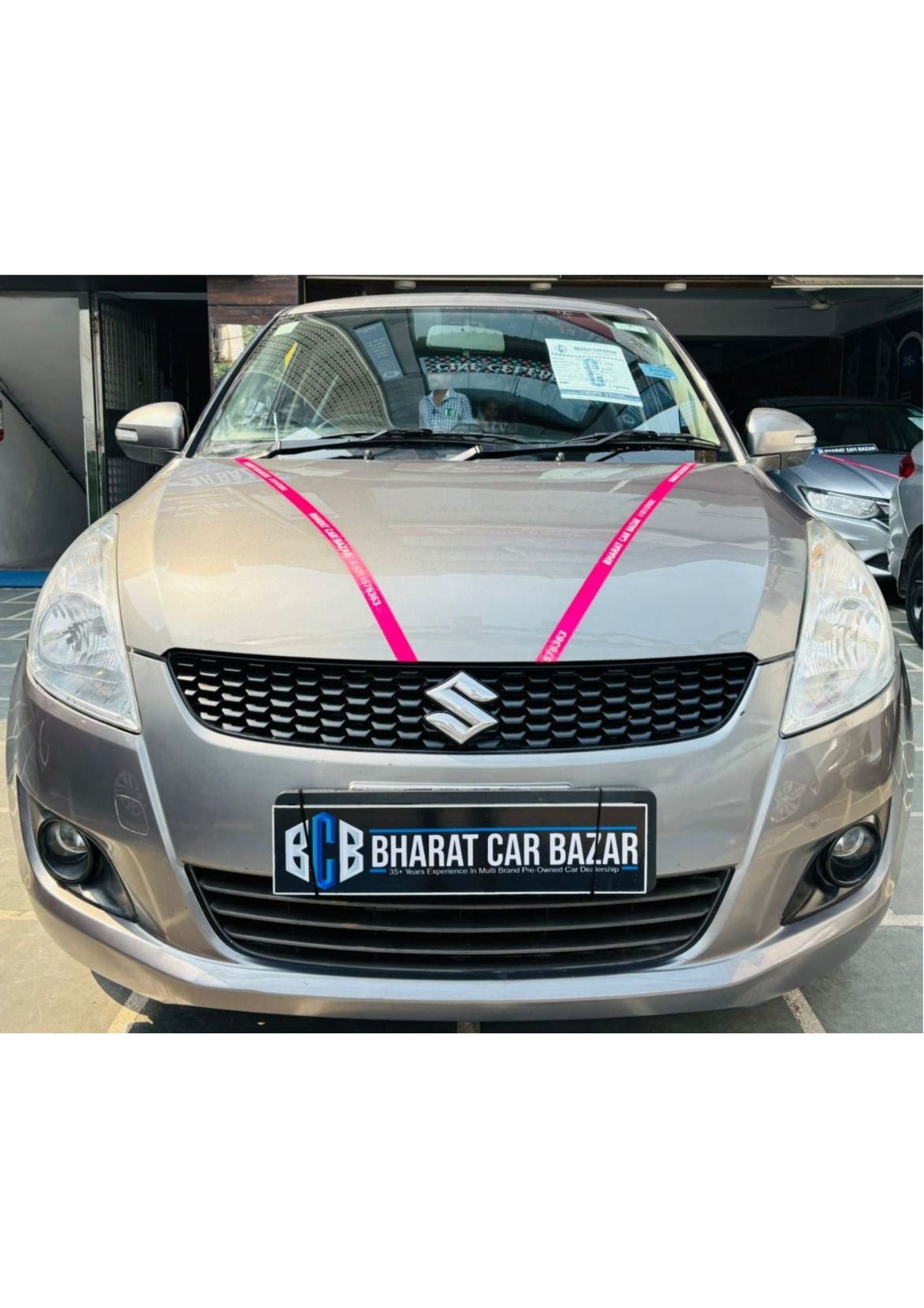 11,000 KMS MARUTI SWIFT VXI  PETROL (2014)