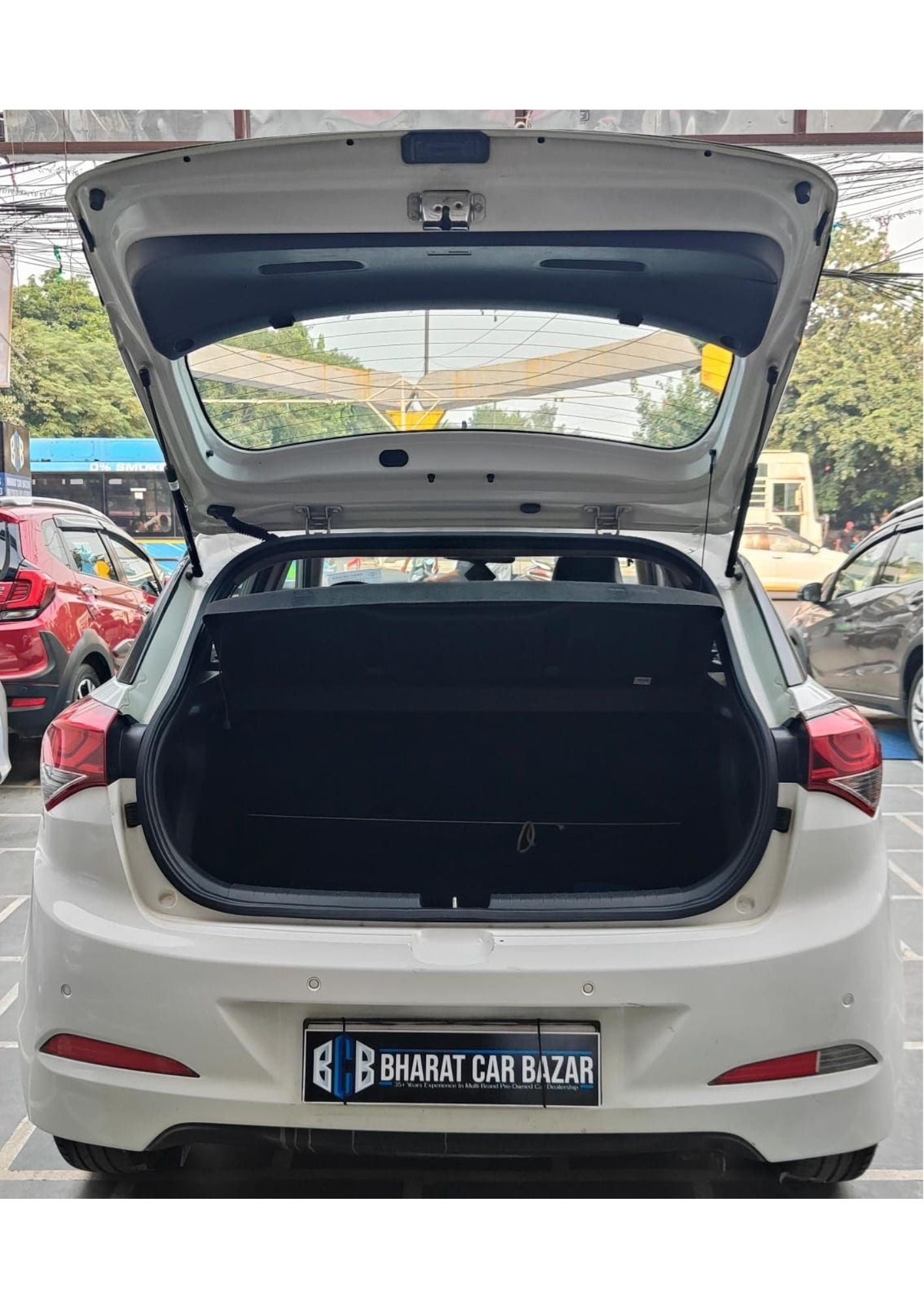HYUNDAI I20 SPORTZ PETROL (2017)