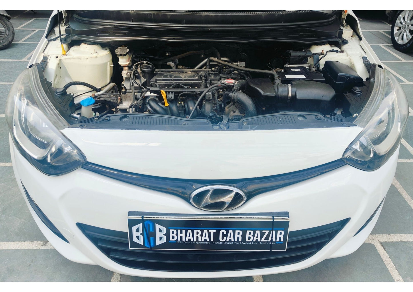 39,000 KMS HYUNDAI I20 MAGNA PETROL (2012)