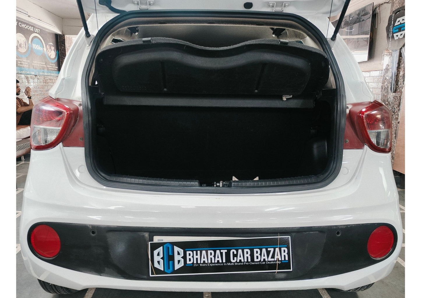 39,000 KMS HYUNDAI GRAND I10 SPORTZ PETROL (2018)