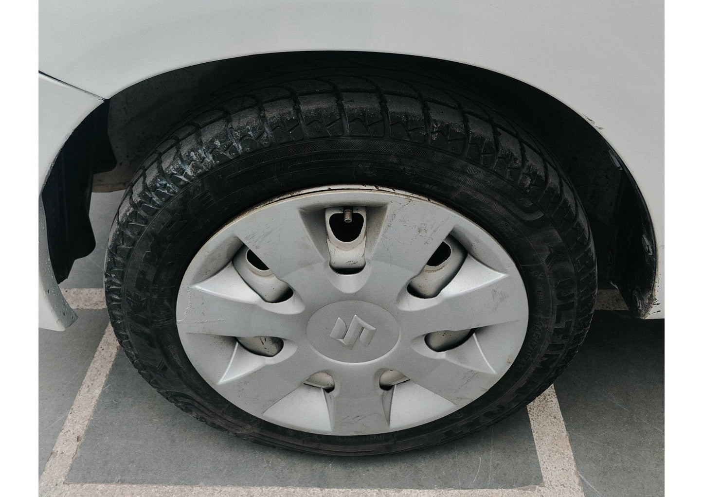 38,000KMS MARUTI ZEN ESTILO LXI PETROL (2013)
