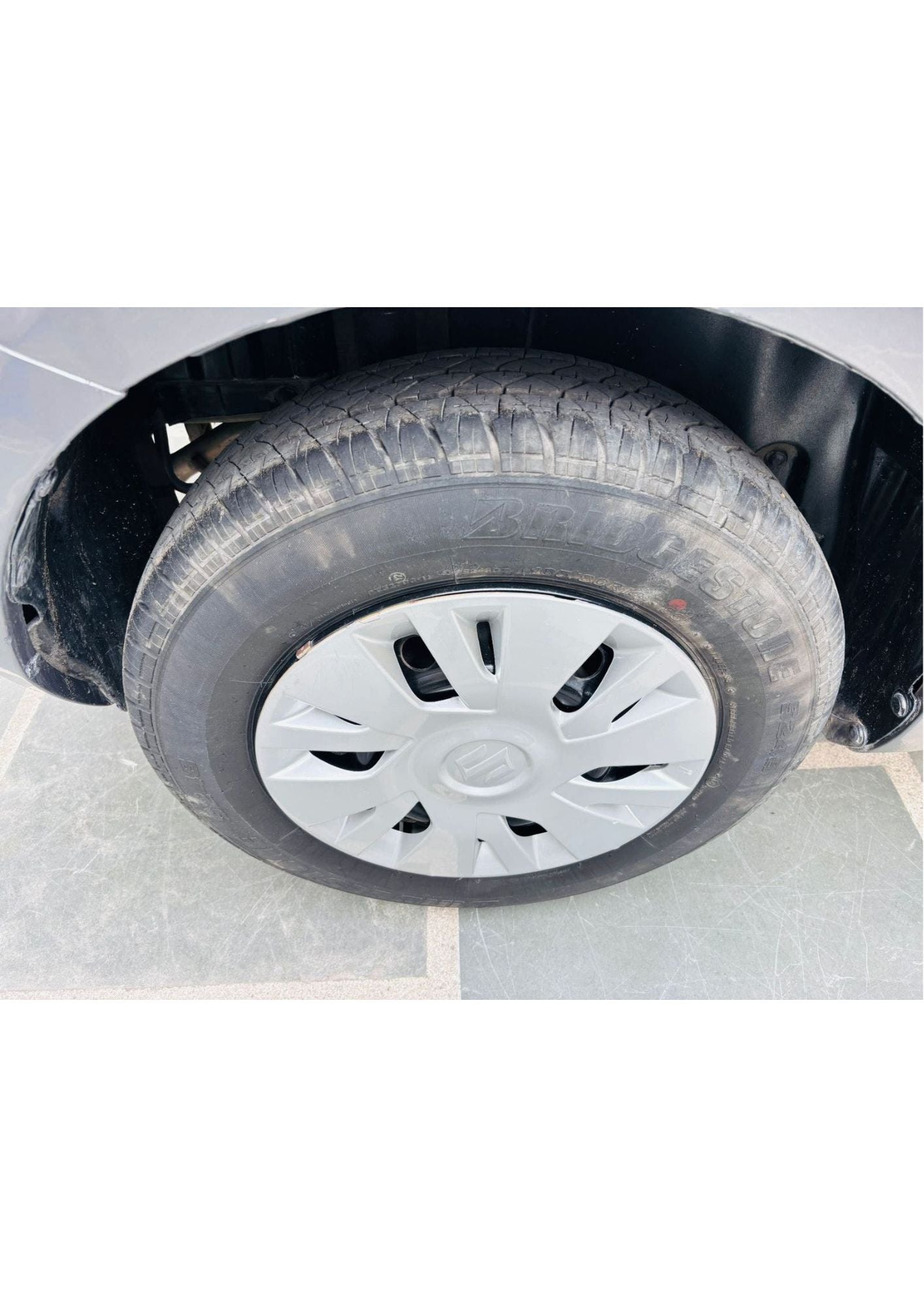 11,000 KMS MARUTI SWIFT VXI  PETROL (2014)