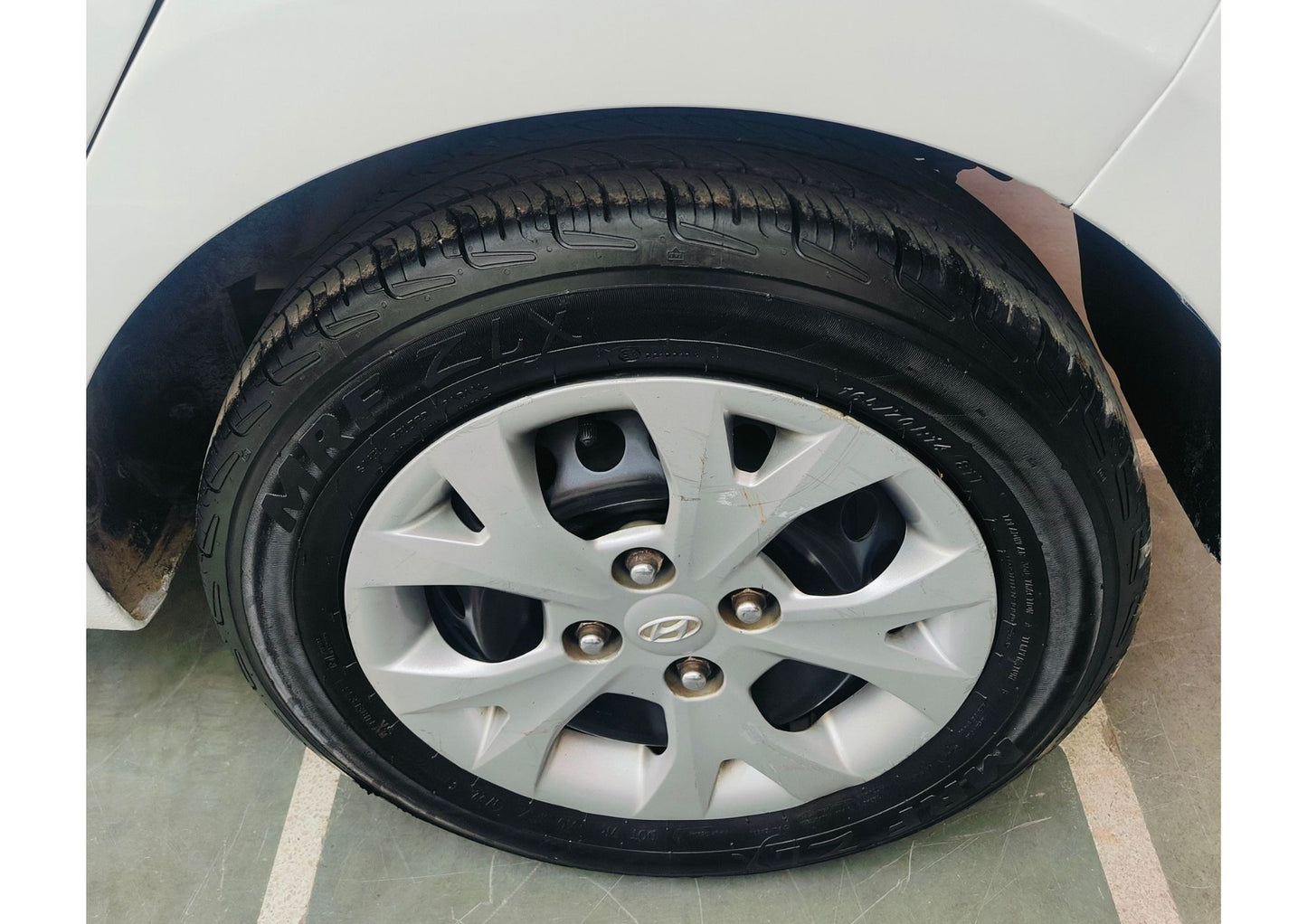 48,000 KMS HYUNDAI GRAND I10 SPORTZ PETROL (2015)