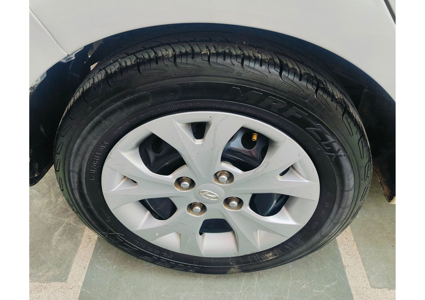48,000 KMS HYUNDAI GRAND I10 SPORTZ PETROL (2015)