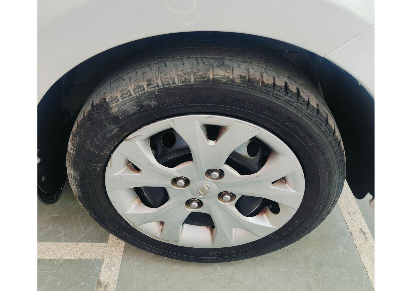 48,000 KMS HYUNDAI GRAND I10 SPORTZ PETROL (2015)