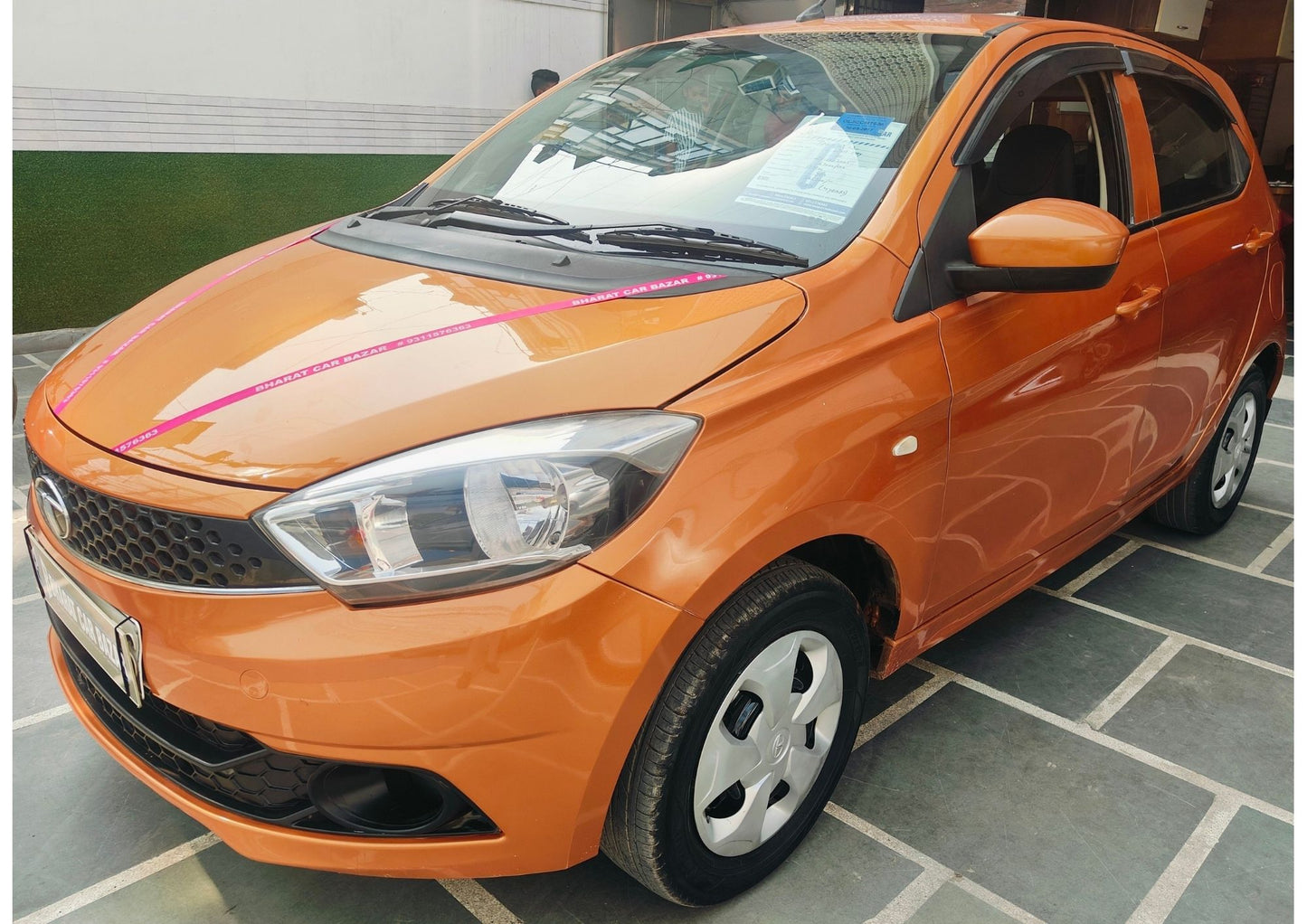 TATA TIAGO XT 1.2 PETROL (2017)