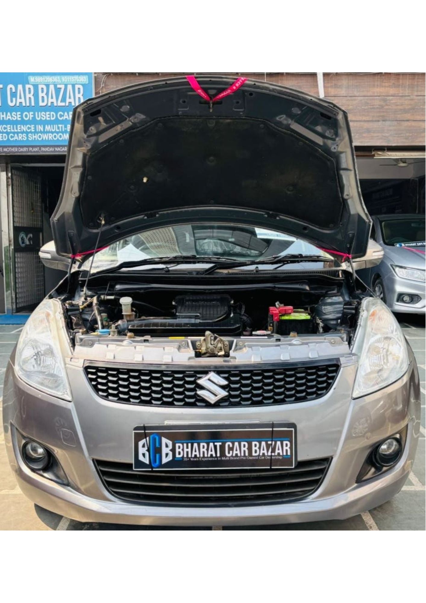 11,000 KMS MARUTI SWIFT VXI  PETROL (2014)