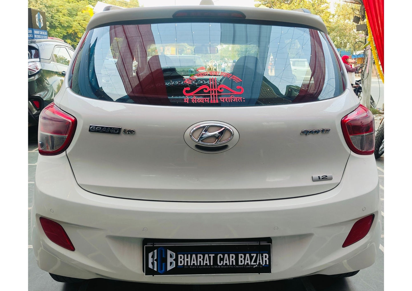 48,000 KMS HYUNDAI GRAND I10 SPORTZ PETROL (2015)