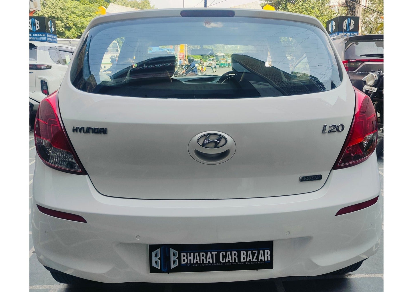39,000 KMS HYUNDAI I20 MAGNA PETROL (2012)