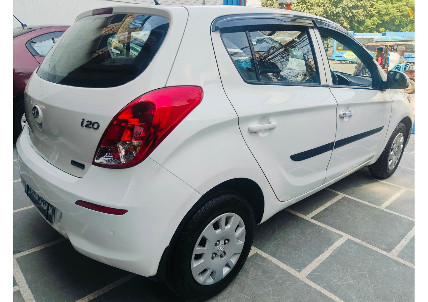 39,000 KMS HYUNDAI I20 MAGNA PETROL (2012)
