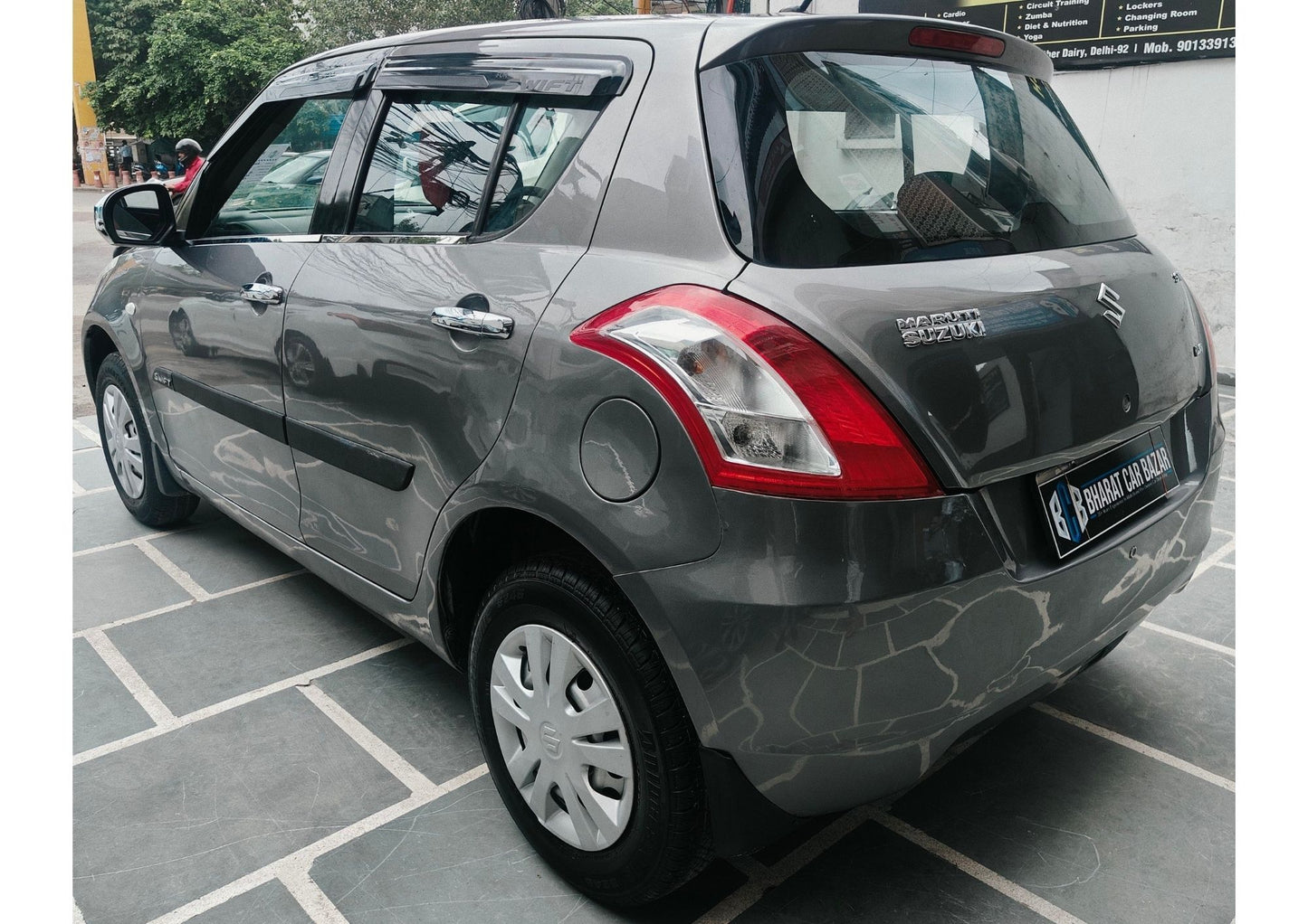MARUTI SWIFT LXI (O) PETROL (2016)