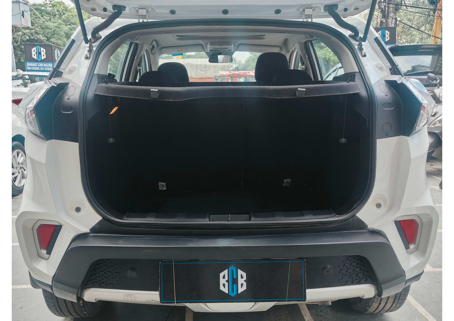 TATA NEXON XZA+ AUTOMATIC PETROL (2021)