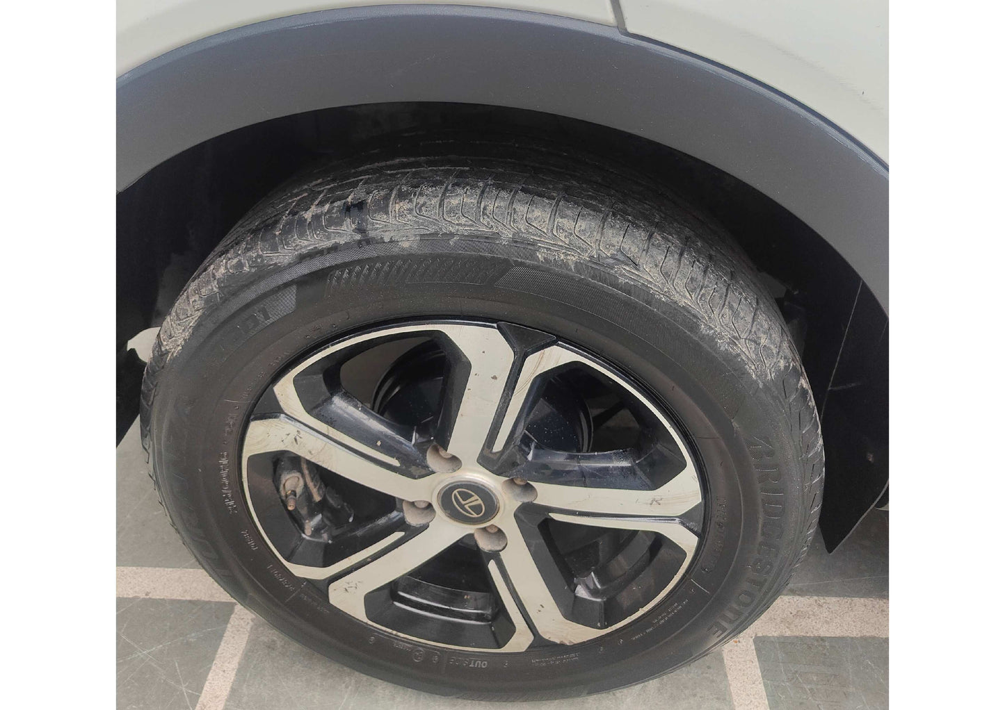 TATA NEXON XZA+ AUTOMATIC PETROL (2021)