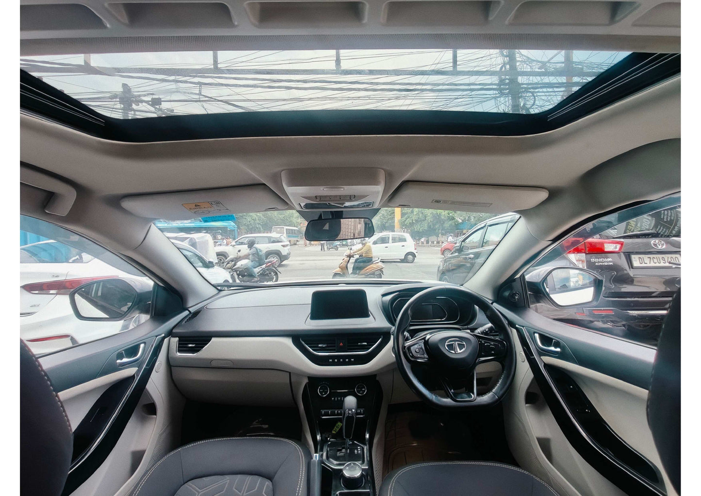 TATA NEXON XZA+ AUTOMATIC PETROL (2021)