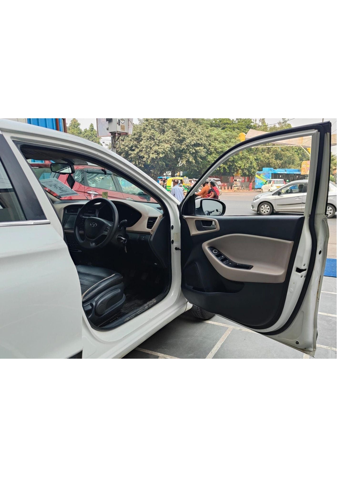 HYUNDAI I20 SPORTZ PETROL (2017)