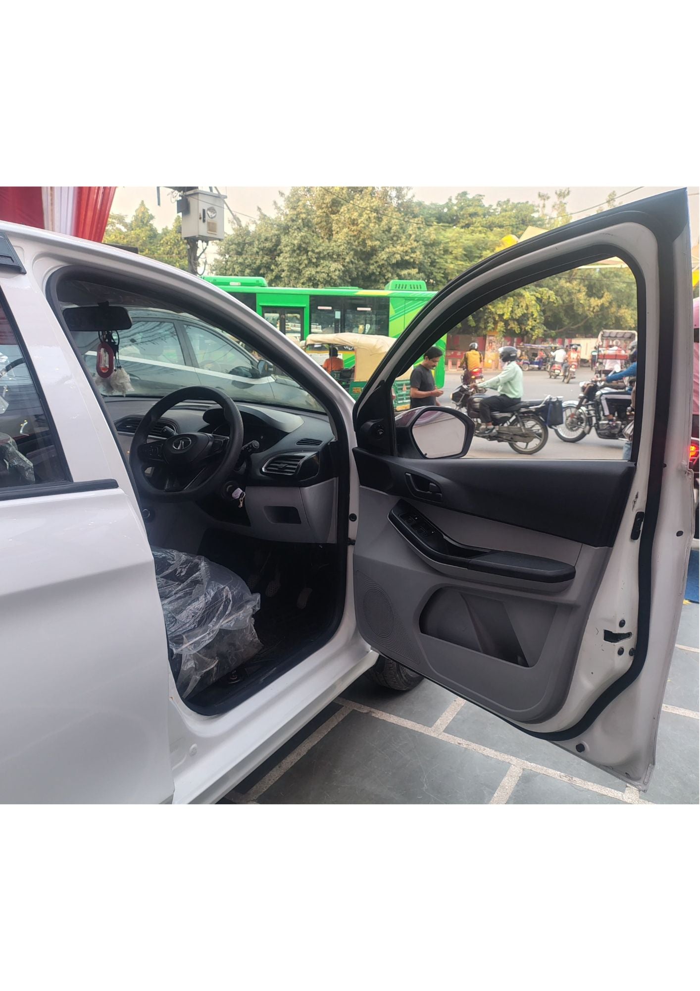 41,000 KMS TATA TIAGO XT 1.2 CNG (2022)