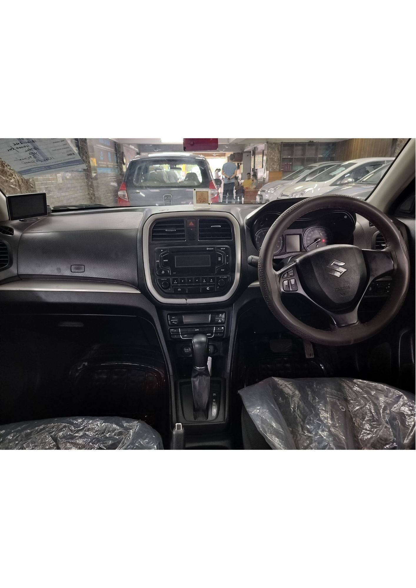 44,000 KMS MARUTI BREZZA VXI AUTOMATIC PETROL ( 2022)