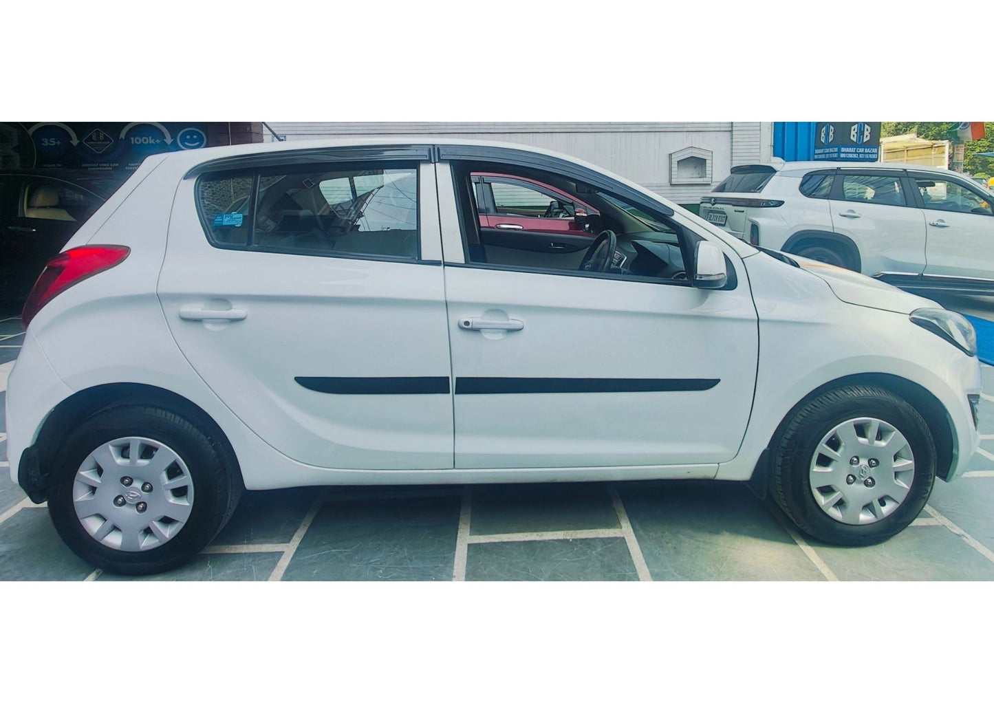 39,000 KMS HYUNDAI I20 MAGNA PETROL (2012)