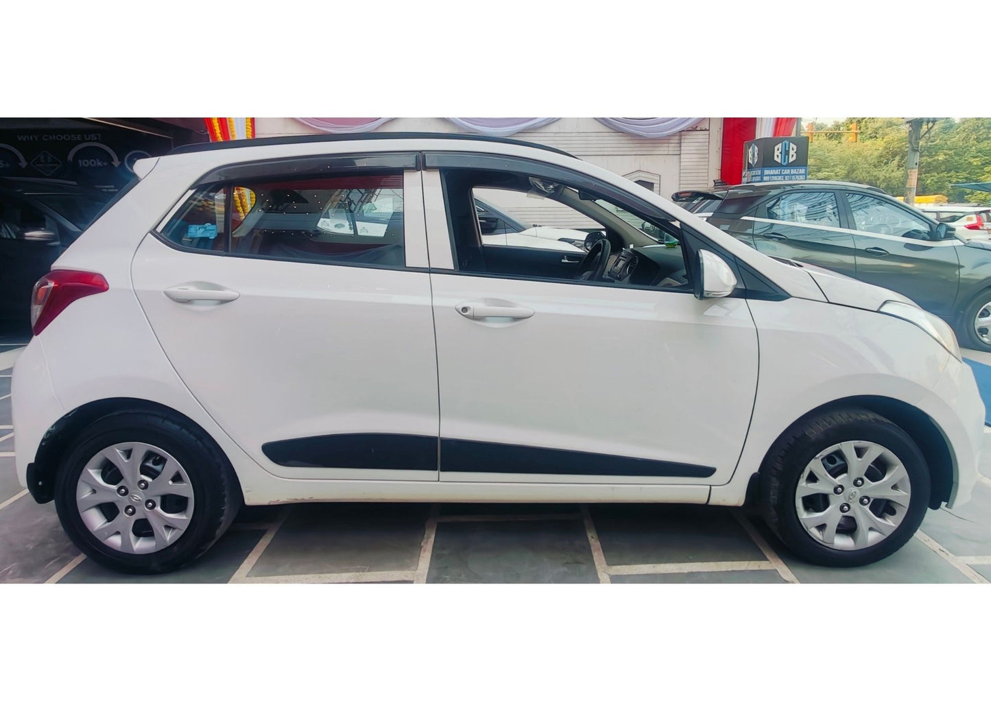 48,000 KMS HYUNDAI GRAND I10 SPORTZ PETROL (2015)