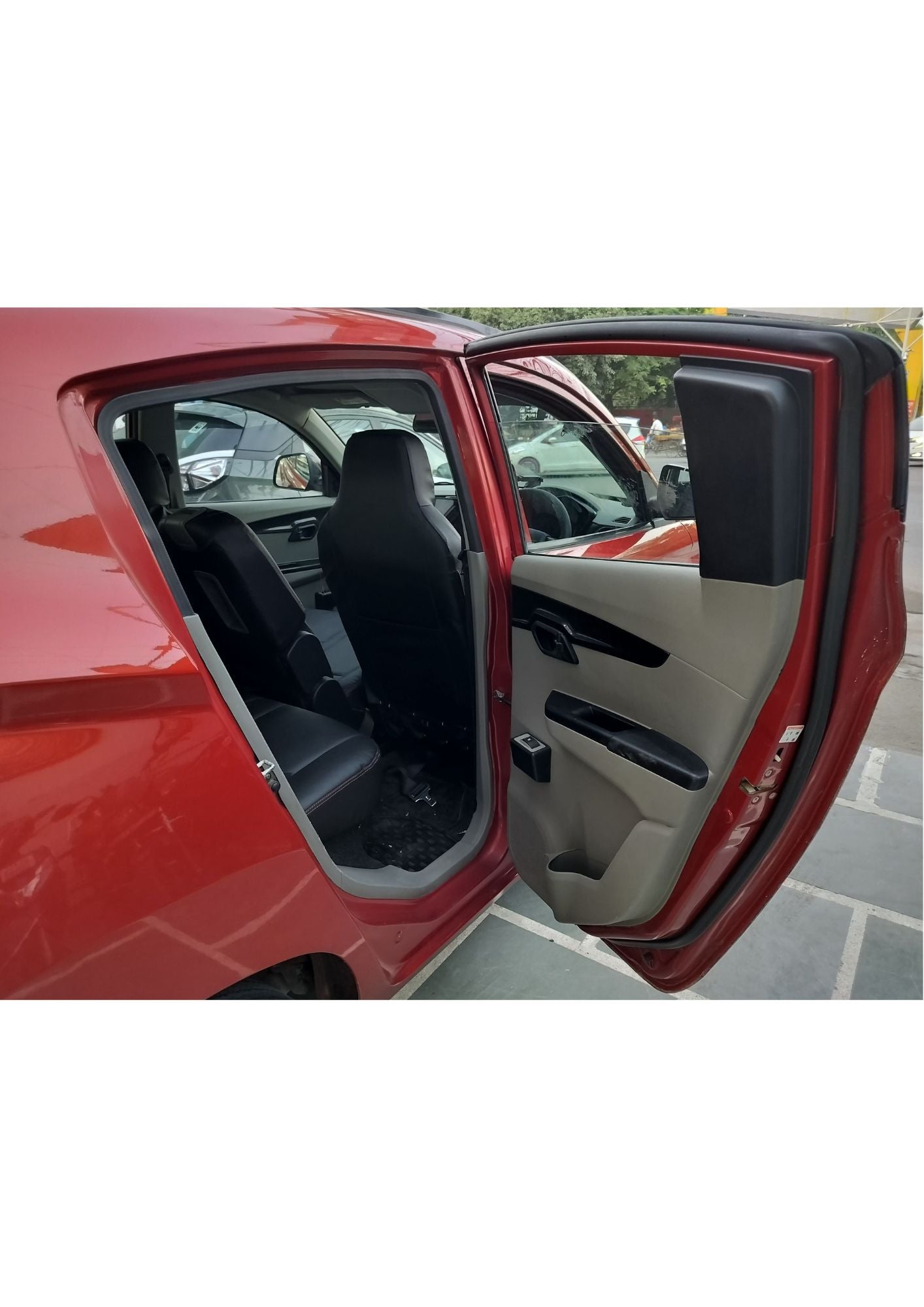 MAHINDRA KUV 100 K2+ PETROL (2016)