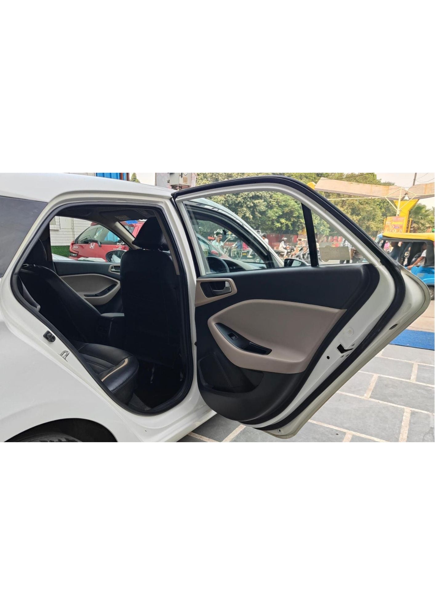 HYUNDAI I20 SPORTZ PETROL (2017)