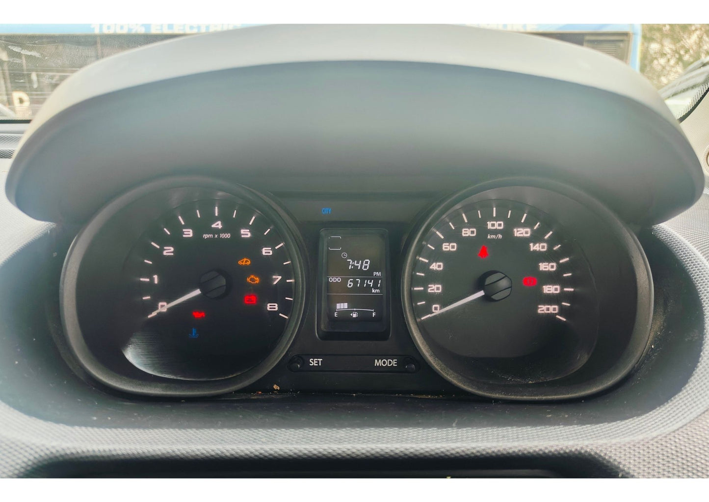 TATA TIAGO XT 1.2 PETROL (2017)