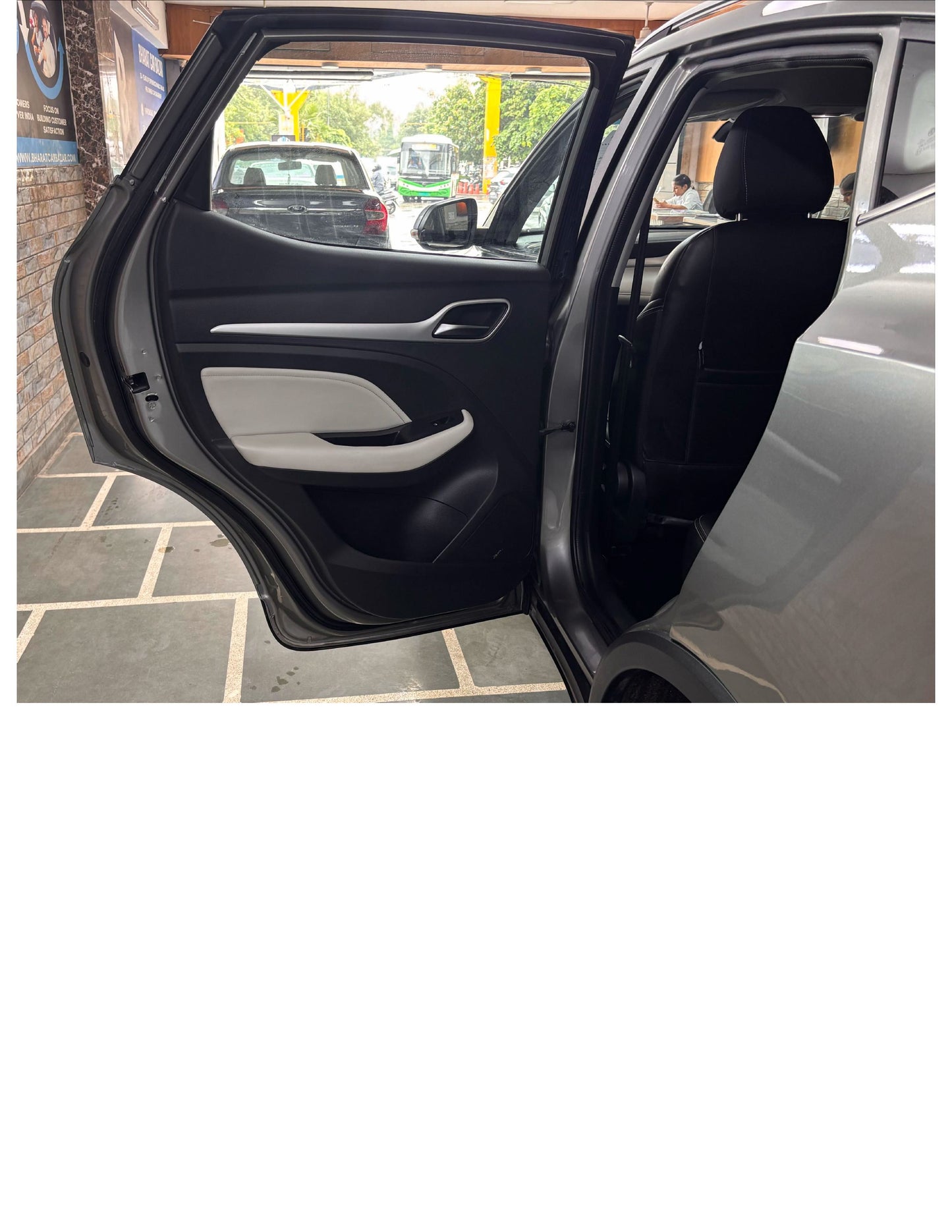 31,000 KMS MG ASTOR SUPER PETROL (2023)