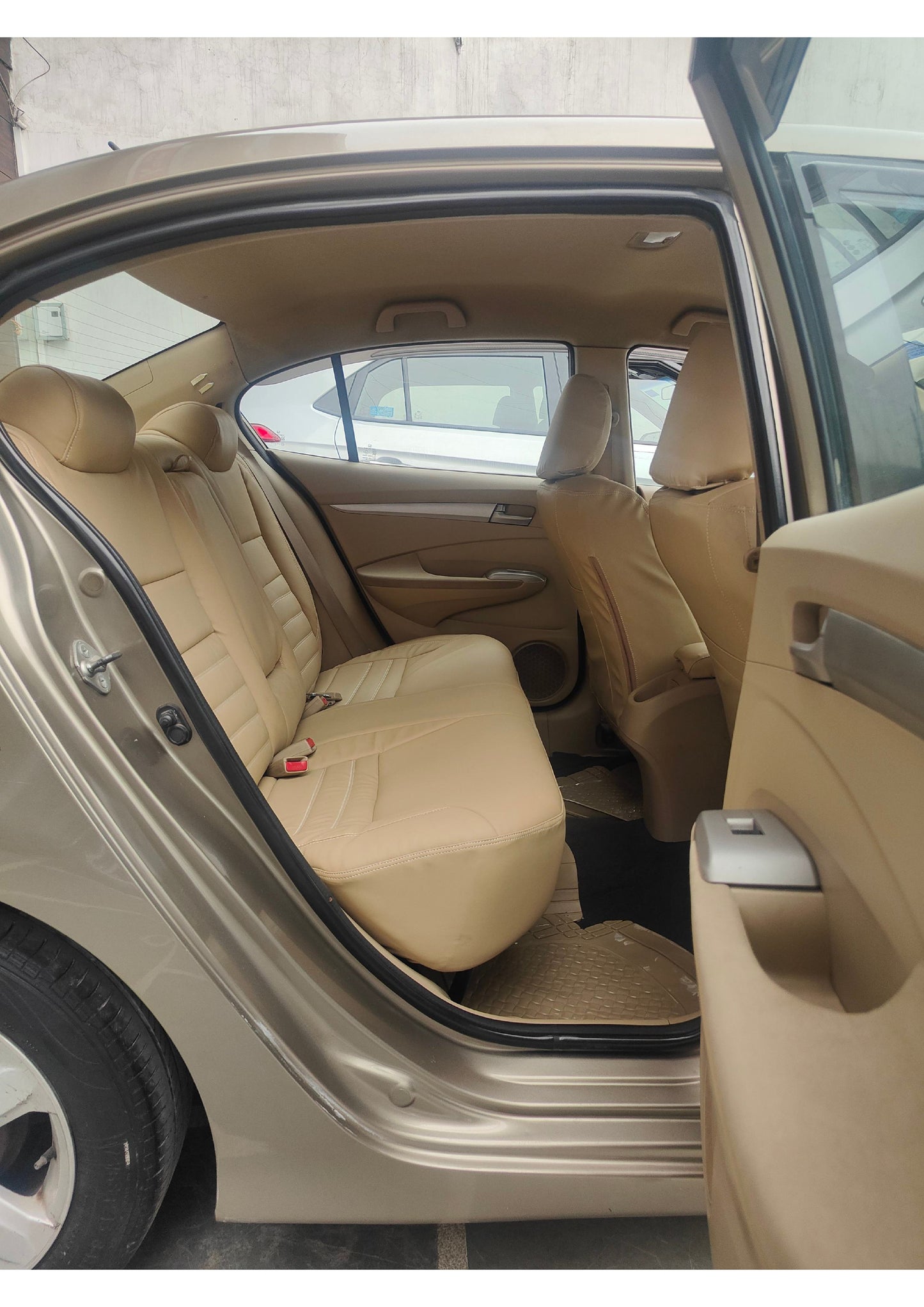 HONDA CITY V AT PETROL (2011)